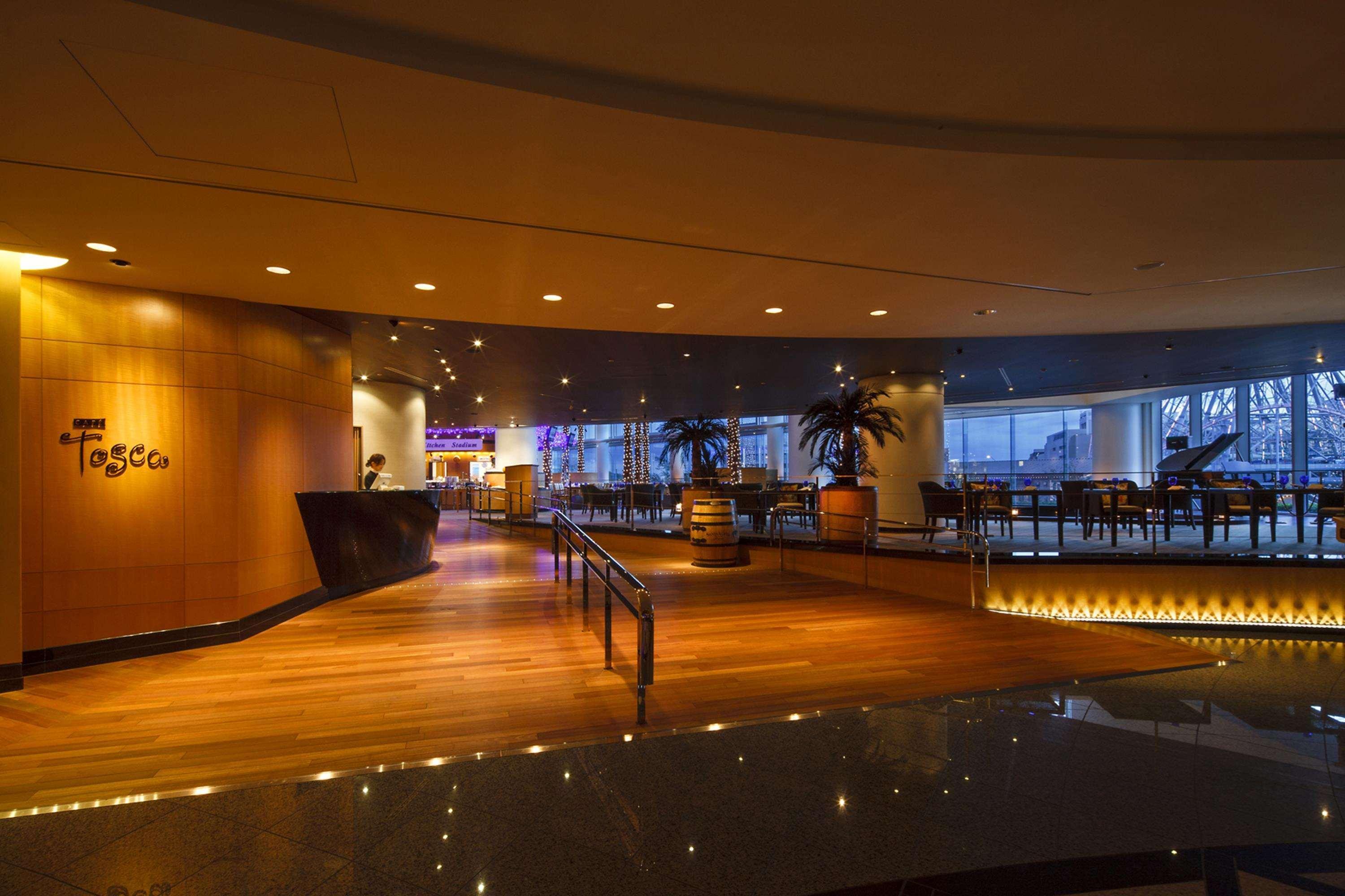 The Yokohama Bay Hotel Tokyu Exteriér fotografie The lobby of the hotel