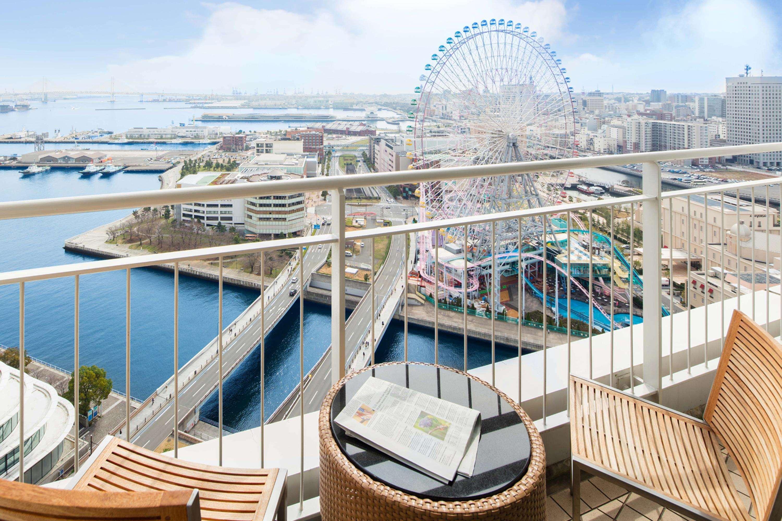 The Yokohama Bay Hotel Tokyu Exteriér fotografie View from the hotel