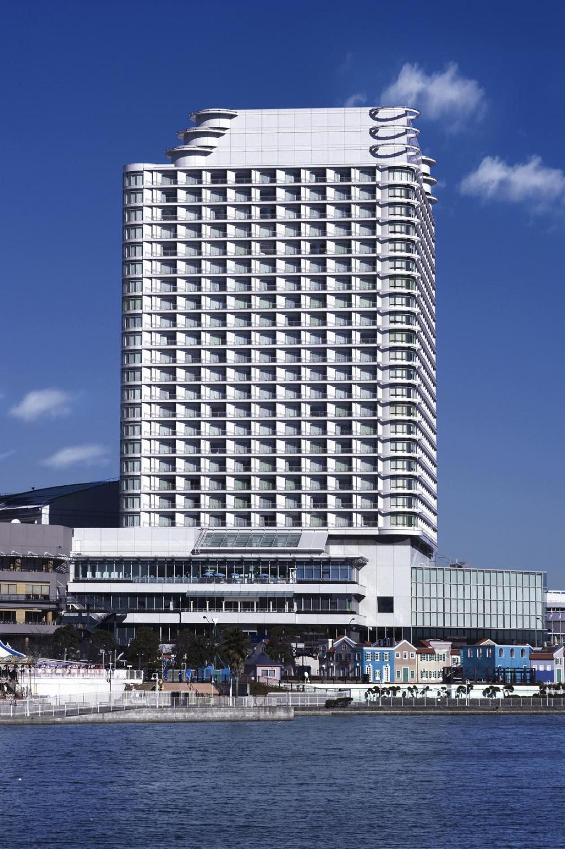 The Yokohama Bay Hotel Tokyu Exteriér fotografie The hotel in 2012